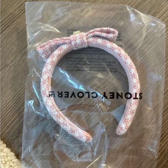 New stoney clover lane Skinny Bow Headband in Cupcake - Picture 3 of 4